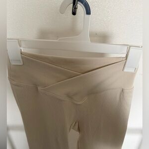 Women's Cream Leggings